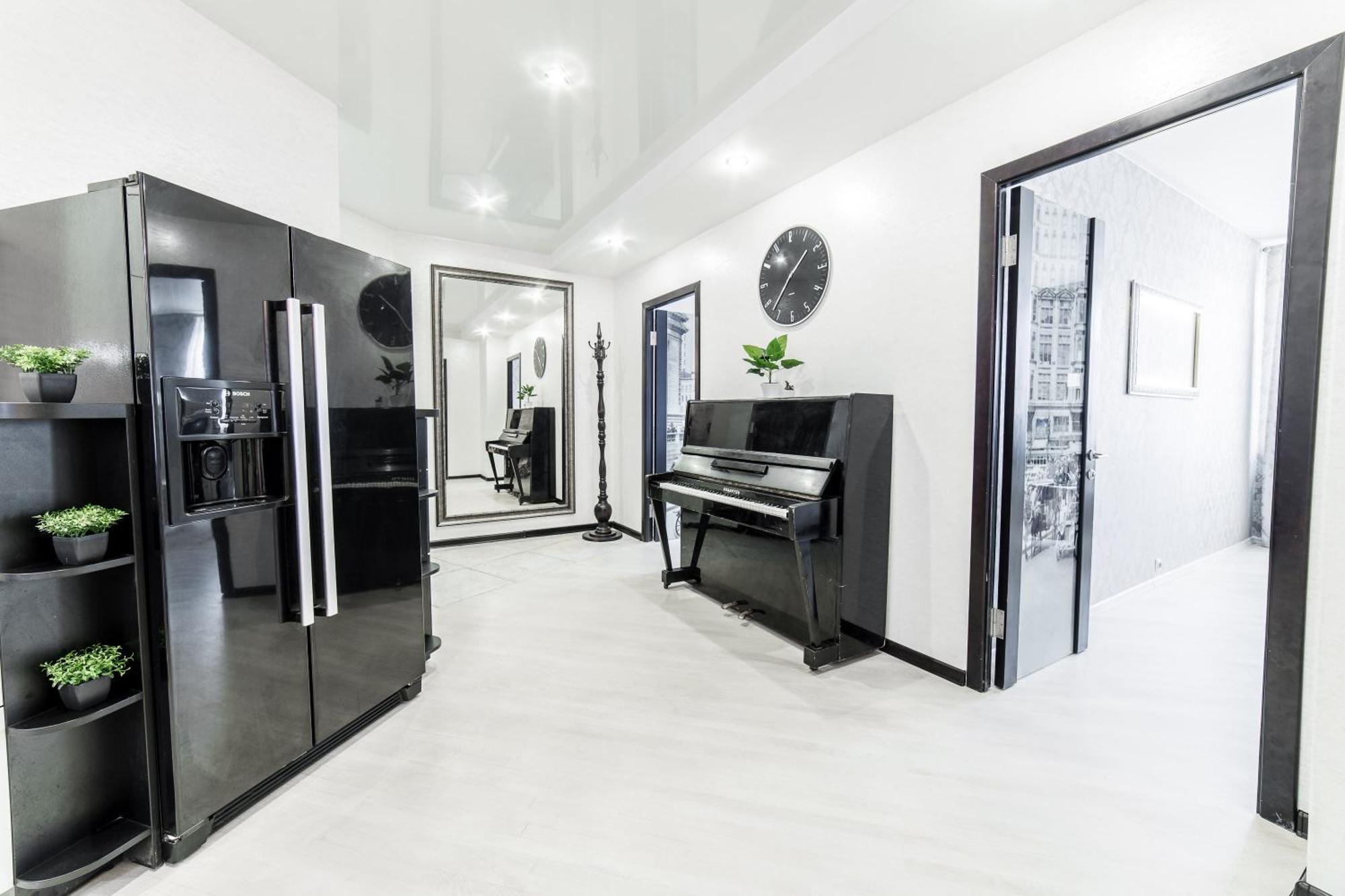 Mgapartments 3 Rooms Miasnikova Sq. Vip มินสก์ ภายนอก รูปภาพ